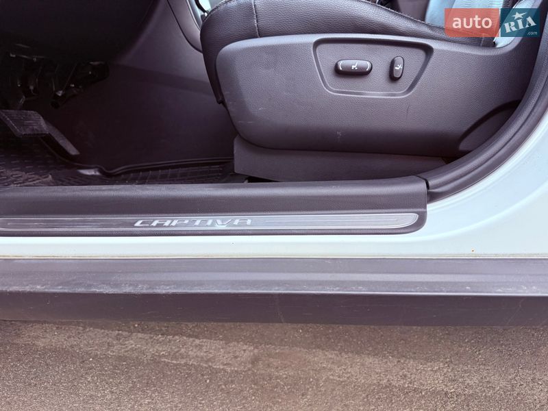 Внедорожник / Кроссовер Chevrolet Captiva 2013 в Киеве