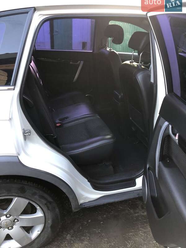 Позашляховик / Кросовер Chevrolet Captiva 2011 в Золочеві