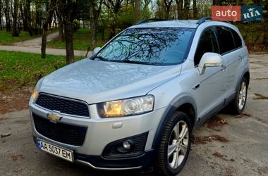 Позашляховик / Кросовер Chevrolet Captiva 2013 в Києві