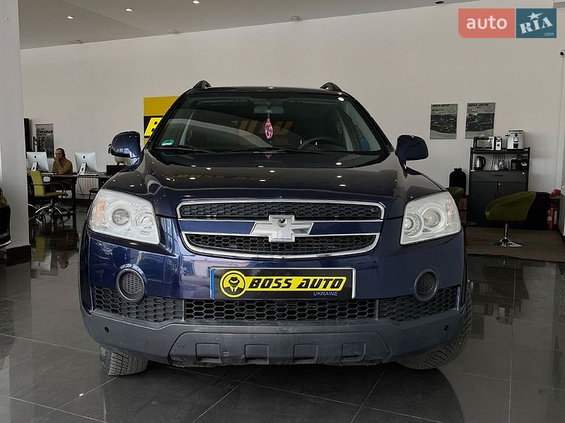Внедорожник / Кроссовер Chevrolet Captiva 2010 в Львове