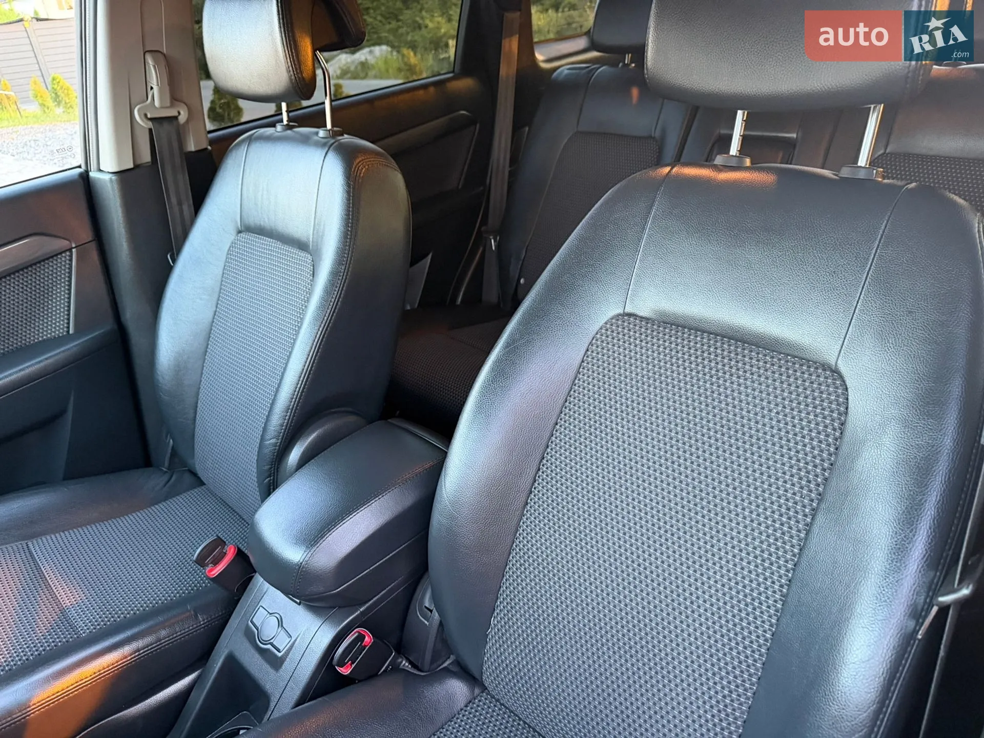 2010 Chevrolet Captiva - мініатюра 21