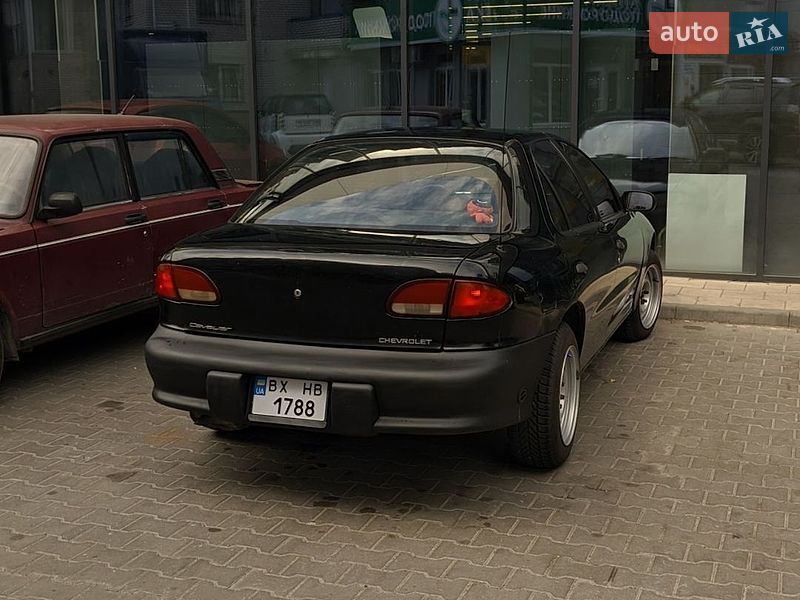 Седан Chevrolet Cavalier 1997 в Хмельницком