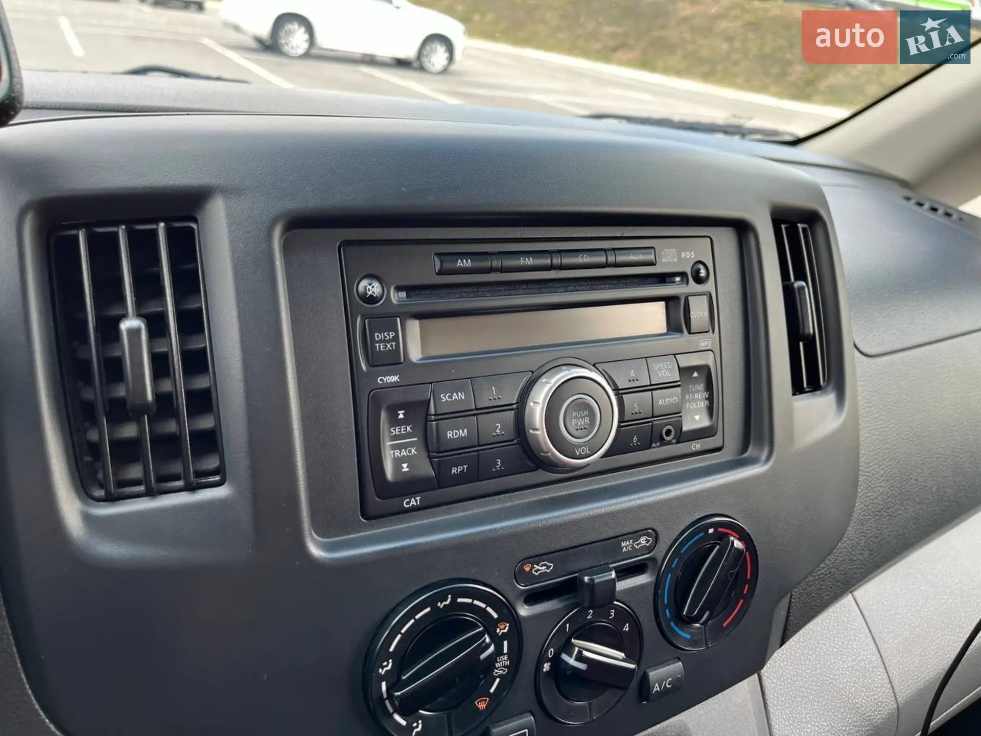 2017 Chevrolet Express - мініатюра 19