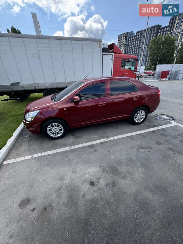 Седан Chevrolet Cobalt 2021 в Киеве