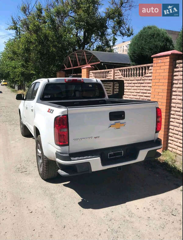Пикап Chevrolet Colorado 2017 в Запорожье