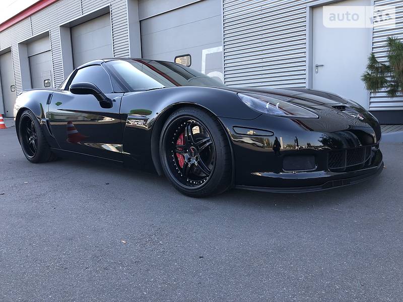 Купе Chevrolet Corvette 2006 в 