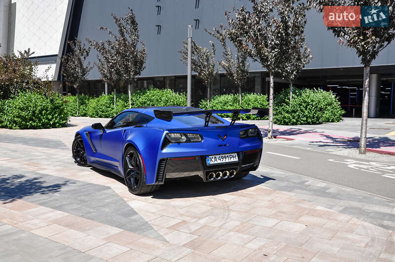 Купе Chevrolet Corvette 2019 в Киеве