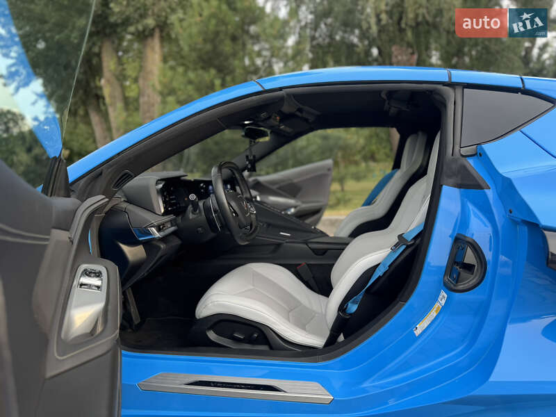 Кабриолет Chevrolet Corvette 2022 в Киеве