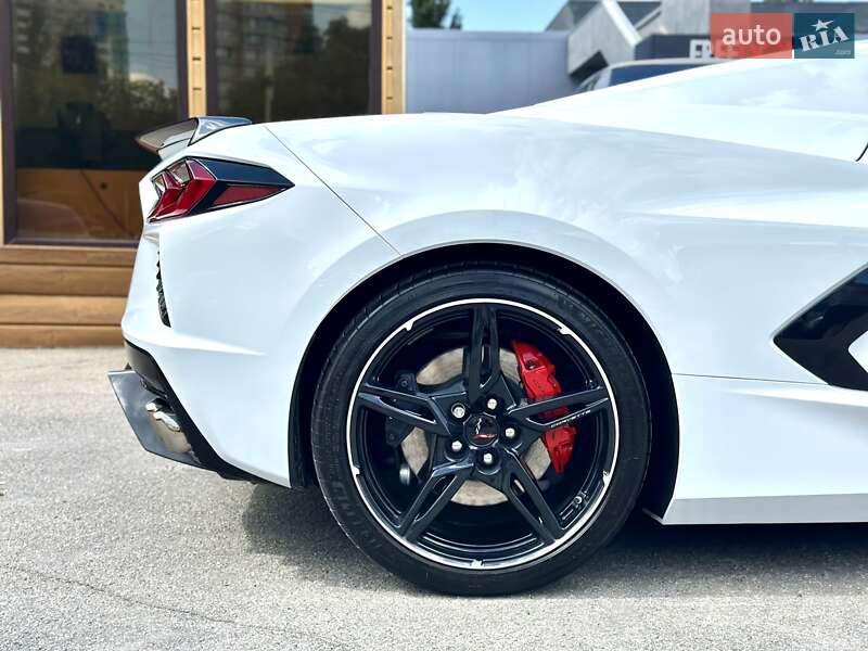 Кабриолет Chevrolet Corvette 2023 в Киеве