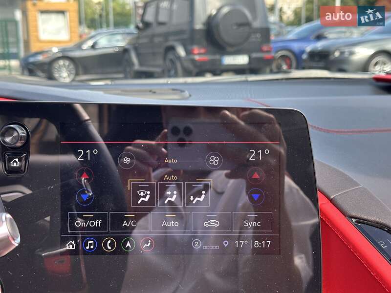 Кабриолет Chevrolet Corvette 2023 в Киеве