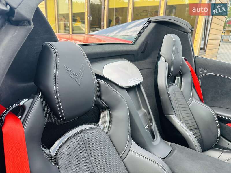 Кабріолет Chevrolet Corvette 2021 в Києві фото 29 Кабріолет Chevrolet Corvette 2021 в Києві