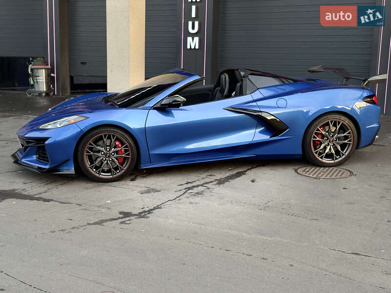 Кабриолет Chevrolet Corvette 2023 в Киеве