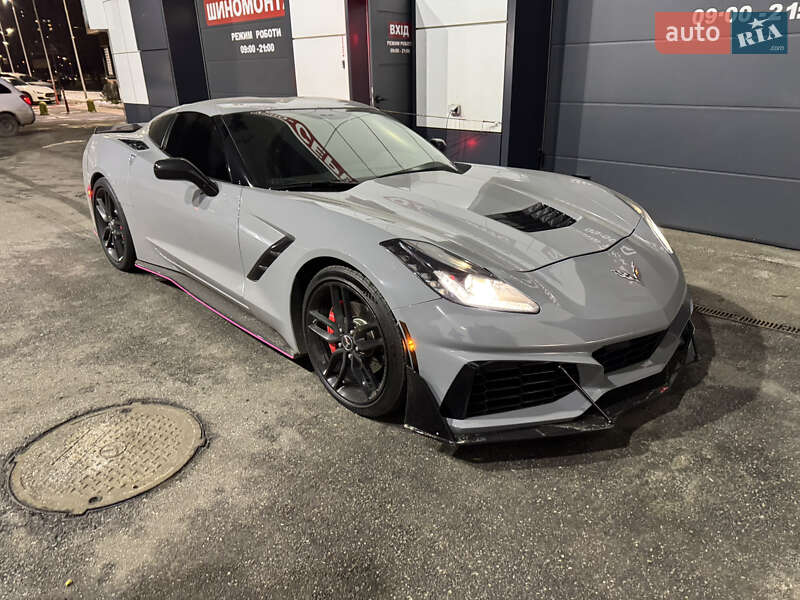 Кабриолет Chevrolet Corvette 2016 в Киеве