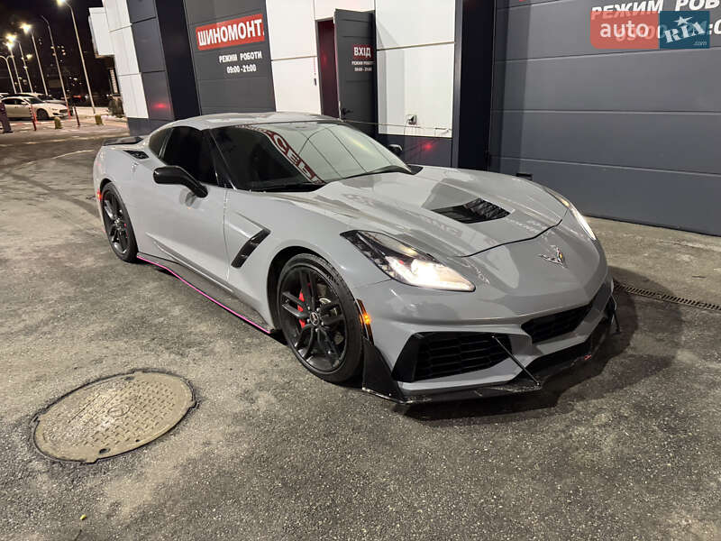 Кабриолет Chevrolet Corvette 2016 в Киеве