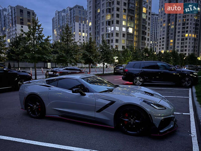 Кабриолет Chevrolet Corvette 2016 в Киеве