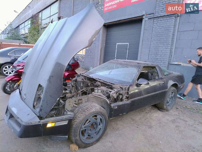 Кабриолет Chevrolet Corvette 1988 в Кременчуге