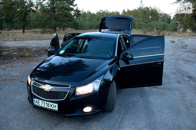 Хэтчбек Chevrolet Cruze 2012 в Новомосковске