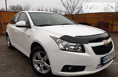 Седан Chevrolet Cruze 2010 в Сумах