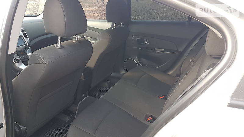 Седан Chevrolet Cruze 2012 в Кривому Розі
