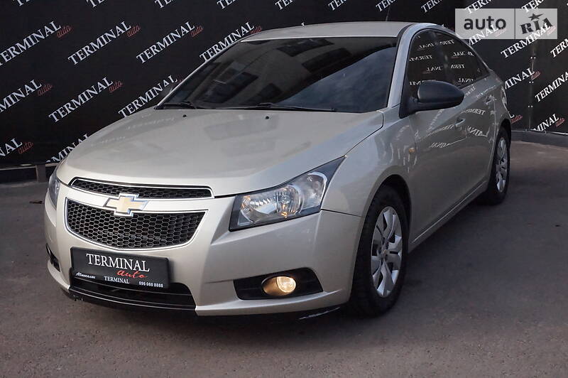 Седан Chevrolet Cruze 2013 в Одесі