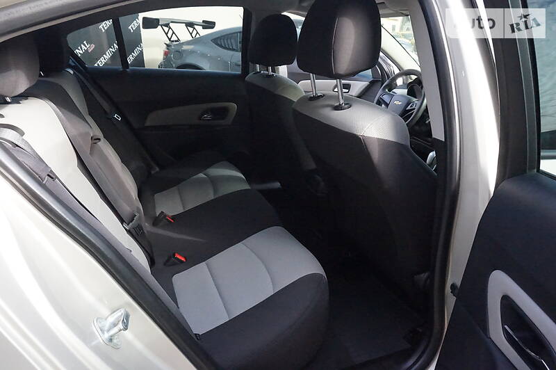 Седан Chevrolet Cruze 2013 в Одесі