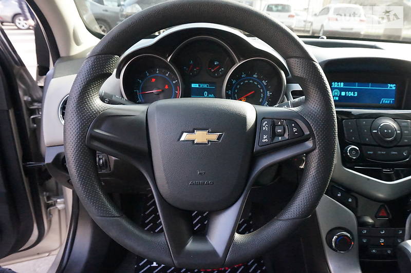 Седан Chevrolet Cruze 2013 в Одесі