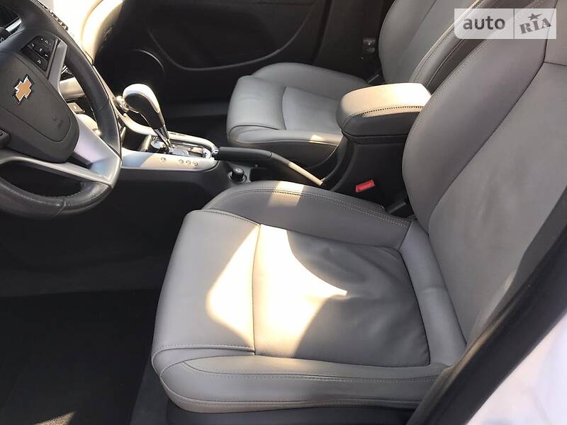 Седан Chevrolet Cruze 2010 в Бродах