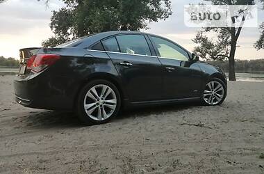 Седан Chevrolet Cruze 2013 в Днепре