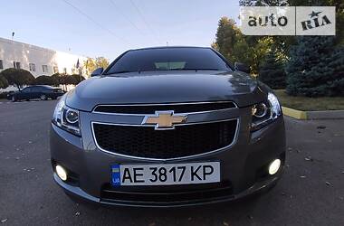 Седан Chevrolet Cruze 2011 в Дніпрі