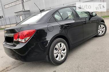 Седан Chevrolet Cruze 2015 в Днепре