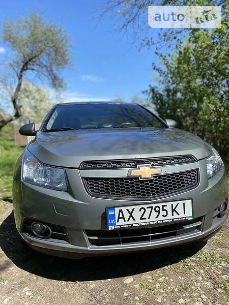 Седан Chevrolet Cruze 2010 в Харькове