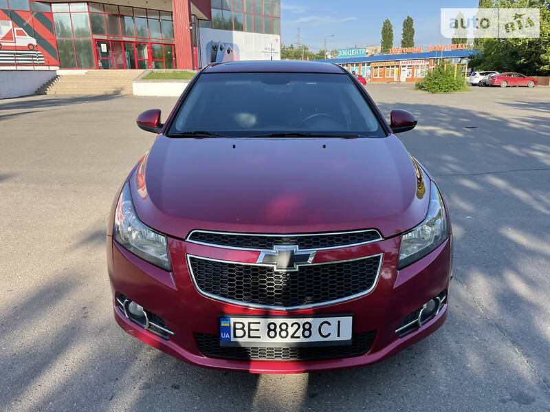 Седан Chevrolet Cruze 2014 в Николаеве