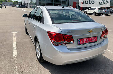 Седан Chevrolet Cruze 2011 в Полтаве