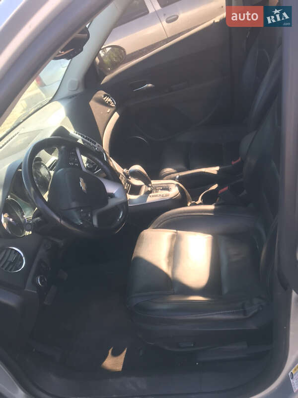 Седан Chevrolet Cruze 2015 в Киеве