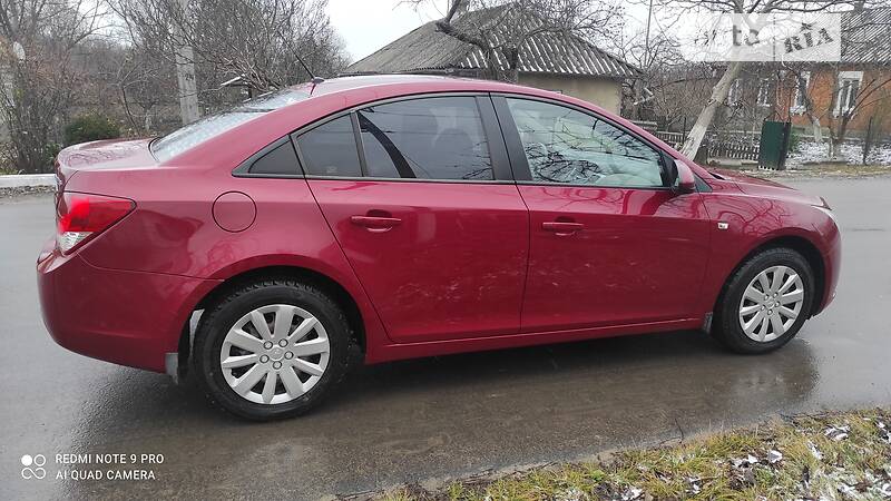 Седан Chevrolet Cruze 2010 в Кодимі