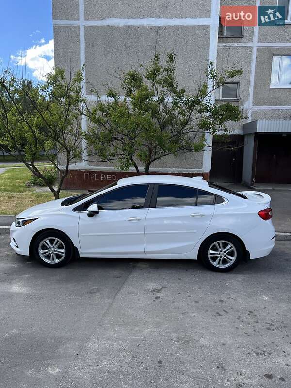Седан Chevrolet Cruze 2016 в Киеве