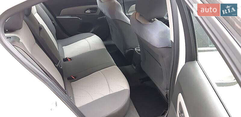 Седан Chevrolet Cruze 2009 в Тячеві