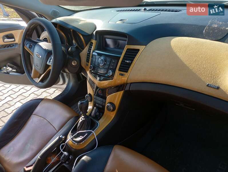 Chevrolet Cruze 2010 Chevrolet Cruze 2010