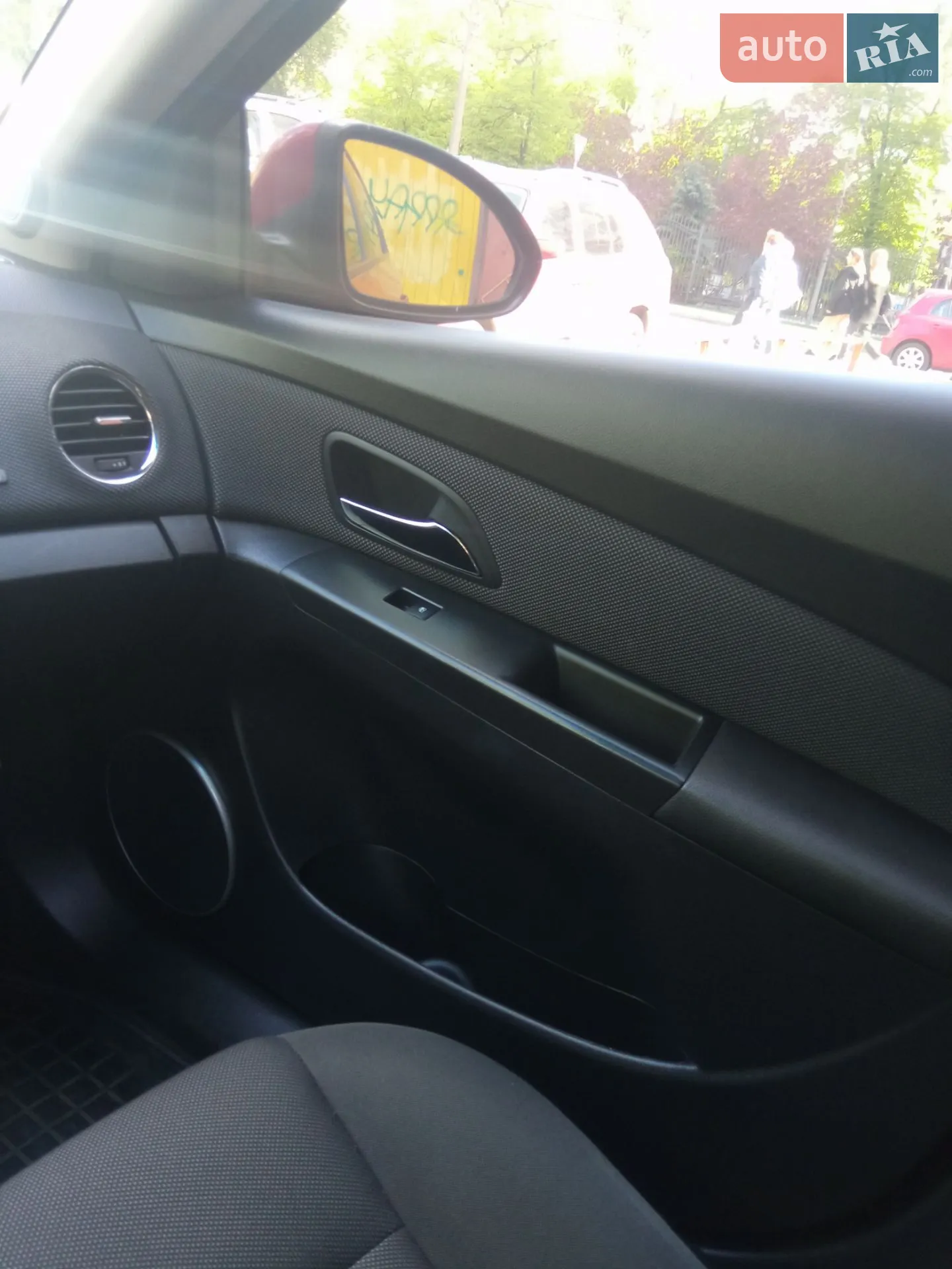 2012 Chevrolet Cruze - мініатюра 17
