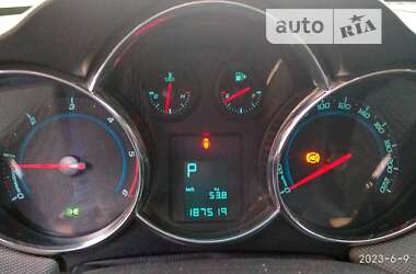 Седан Chevrolet Cruze 2011 в 