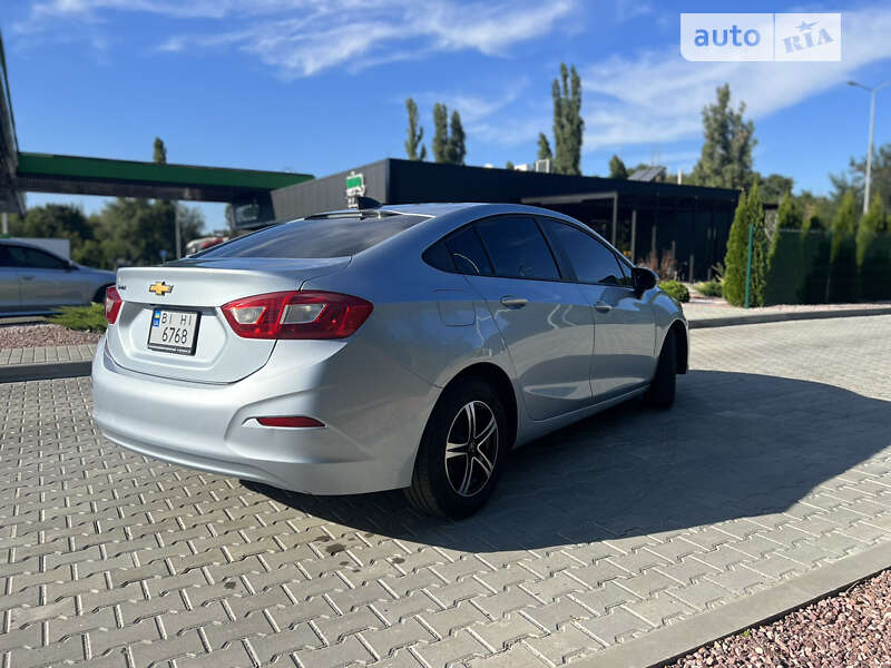 Седан Chevrolet Cruze 2016 в Кременчуці
