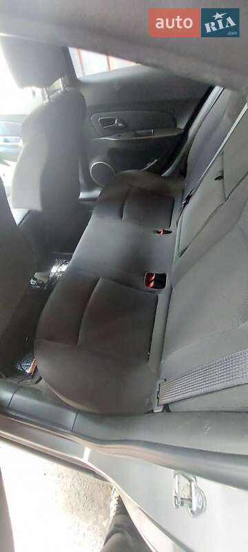 Седан Chevrolet Cruze 2014 в Києві