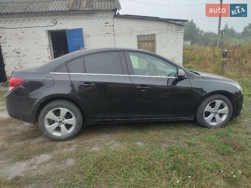Седан Chevrolet Cruze 2011 в Малині