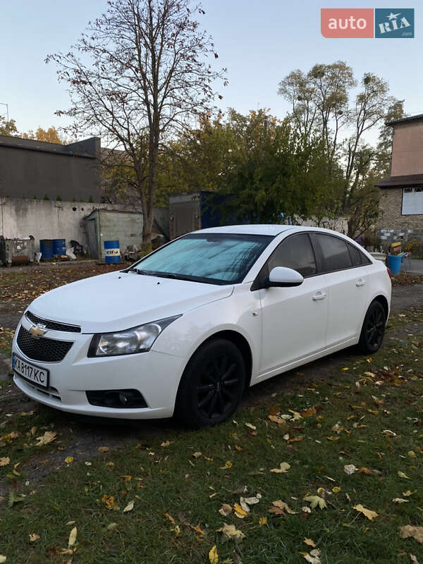Седан Chevrolet Cruze 2011 в Києві