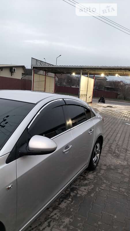 Седан Chevrolet Cruze 2010 в Одесі