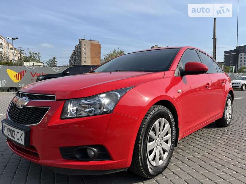 Седан Chevrolet Cruze 2010 в Івано-Франківську