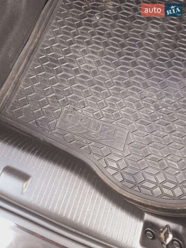 Седан Chevrolet Cruze 2017 в Киеве