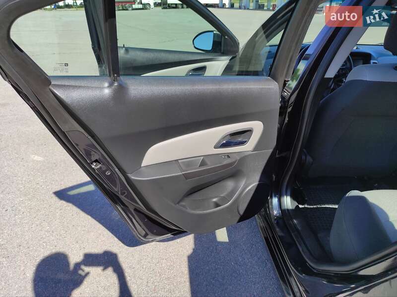 Седан Chevrolet Cruze 2014 в Запорожье