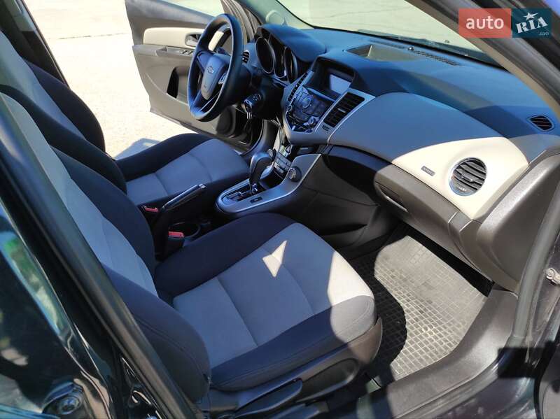 Седан Chevrolet Cruze 2014 в Запорожье
