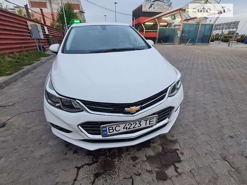 Седан Chevrolet Cruze 2017 в Львове